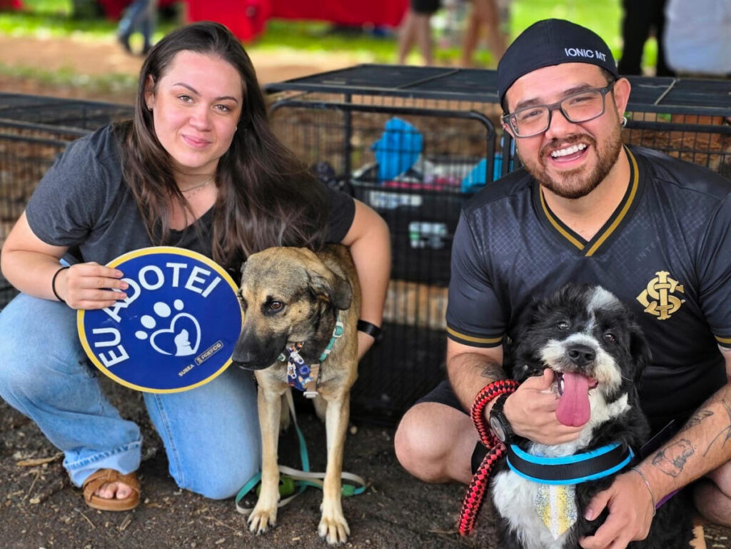 Feira na Praça Bolívia reúne cães resgatados em busca de uma segunda chance, com vacinação, vermifugação e castração gratuita garantida